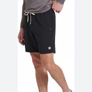 Vuori Men’s Kore Short - Size M - Black with Gray Liner